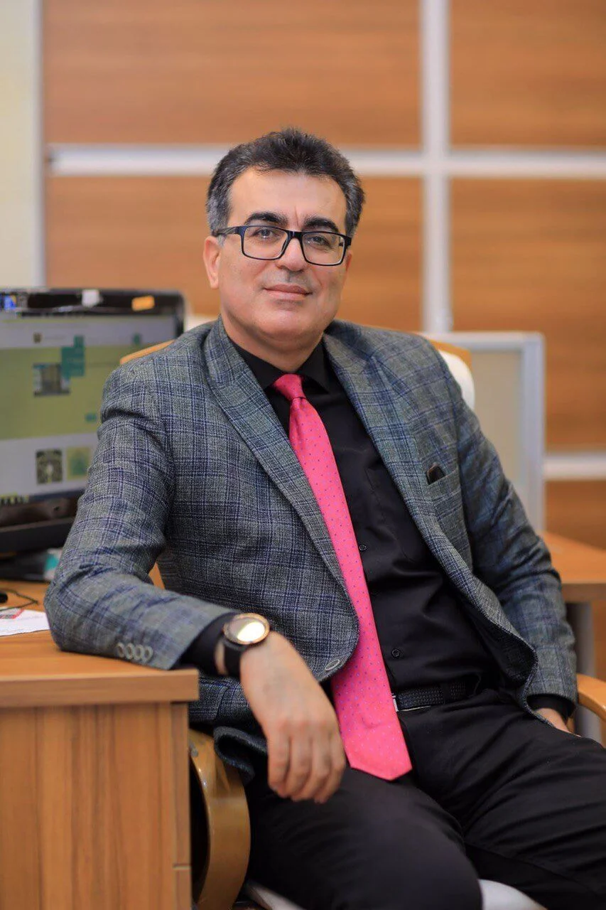 ڕەوتی گۆڕانكاریی قاڵب و ناوەڕۆك لە شیعری حاجی قادری كۆیی دا